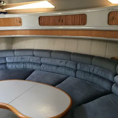 Ботель M/y Octapus Фалираки