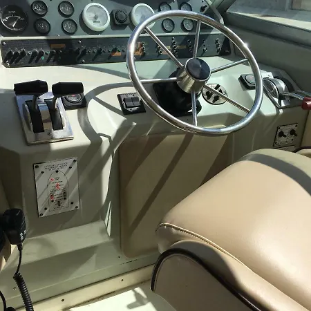 Ботель M/y Octapus